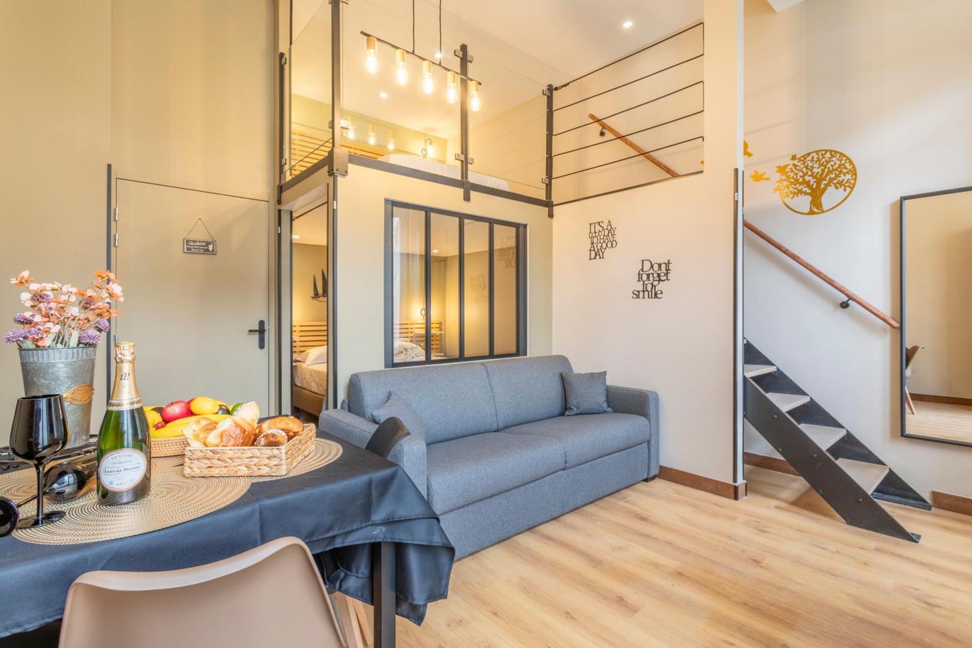 Adira Marseille Montgrand 2 Etoiles Lägenhet Exteriör bild